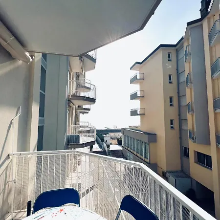 Modern Near The In Italy Апартаменты Лидо-ди-Езоло