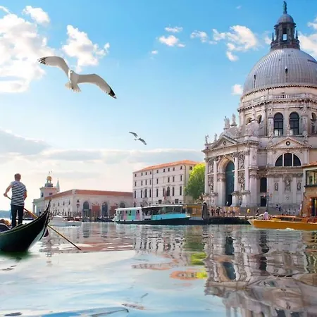 Modern Near The In Italy Апартаменты Лидо-ди-Езоло