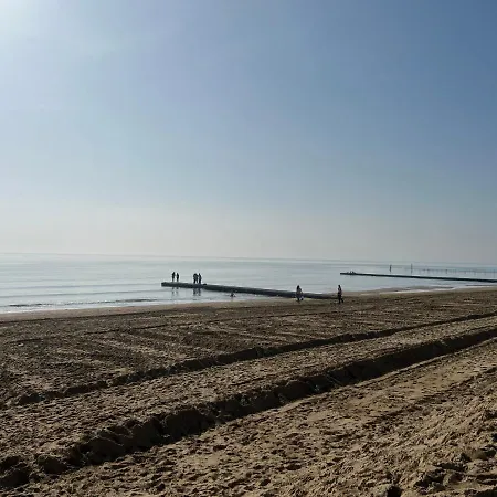 Modern Near The Beach In Italy לידו די ג'סולו